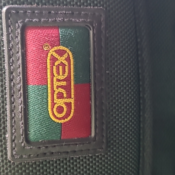 Carrying case - Picture 4 of 4